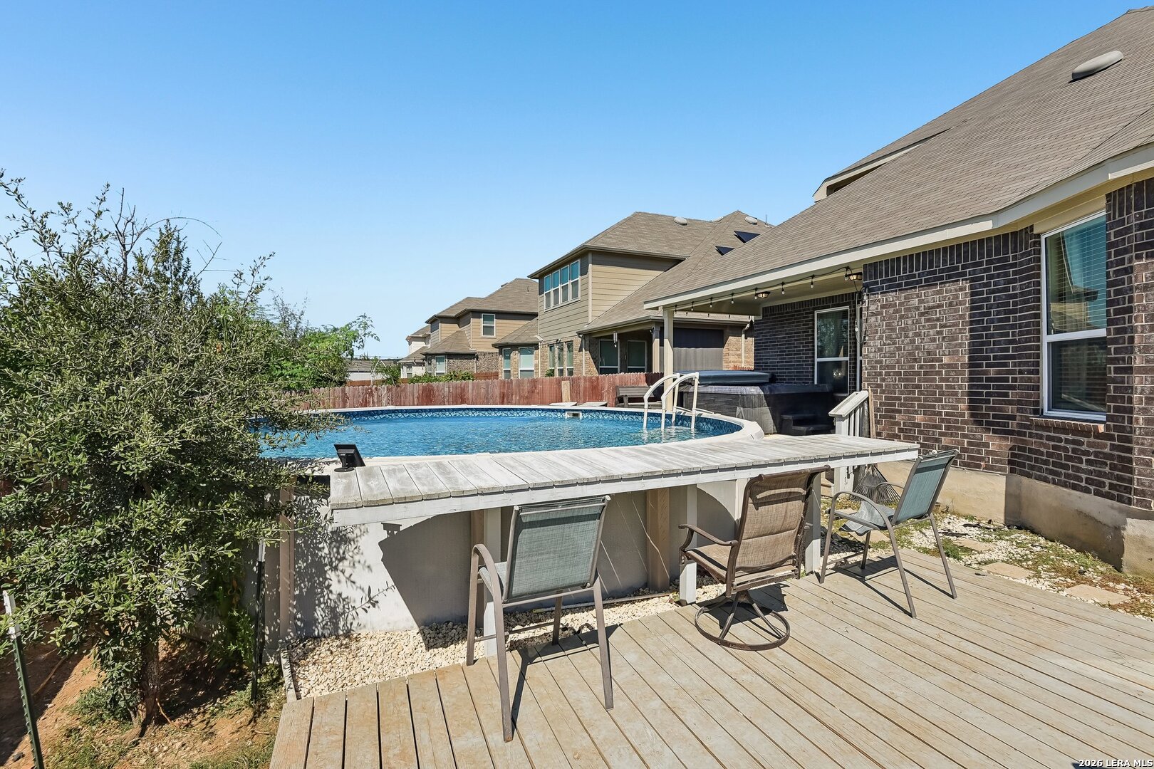 main property photo 50