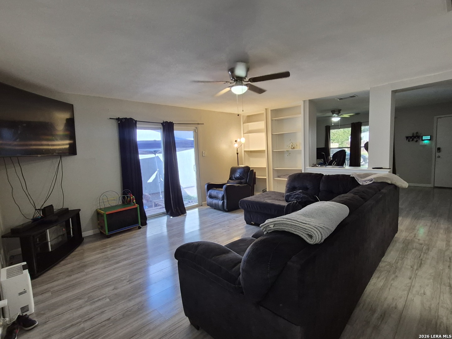 main property photo 7