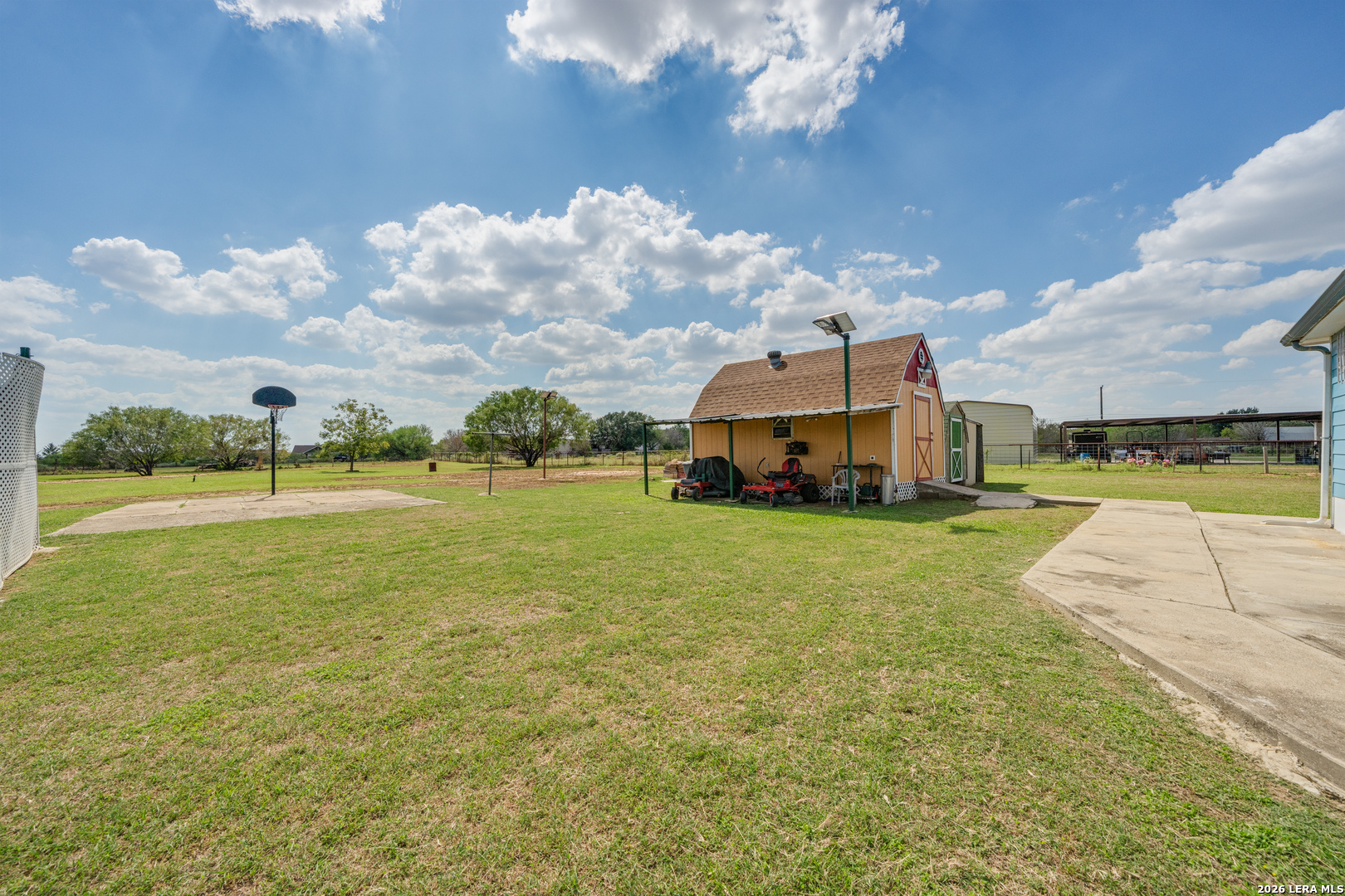 main property photo 33