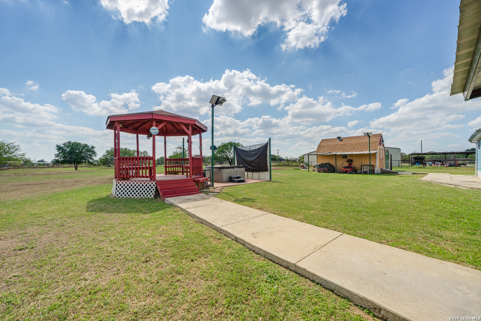 main property photo 35