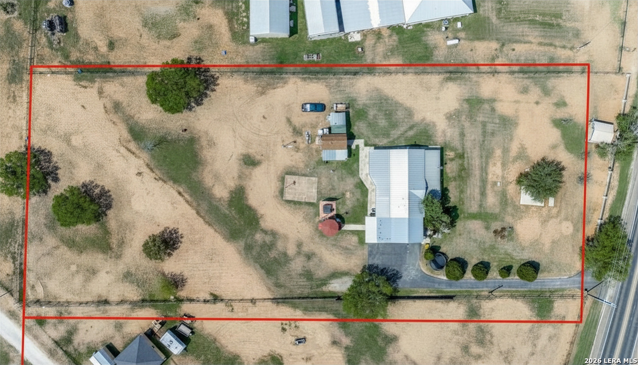 main property photo 39