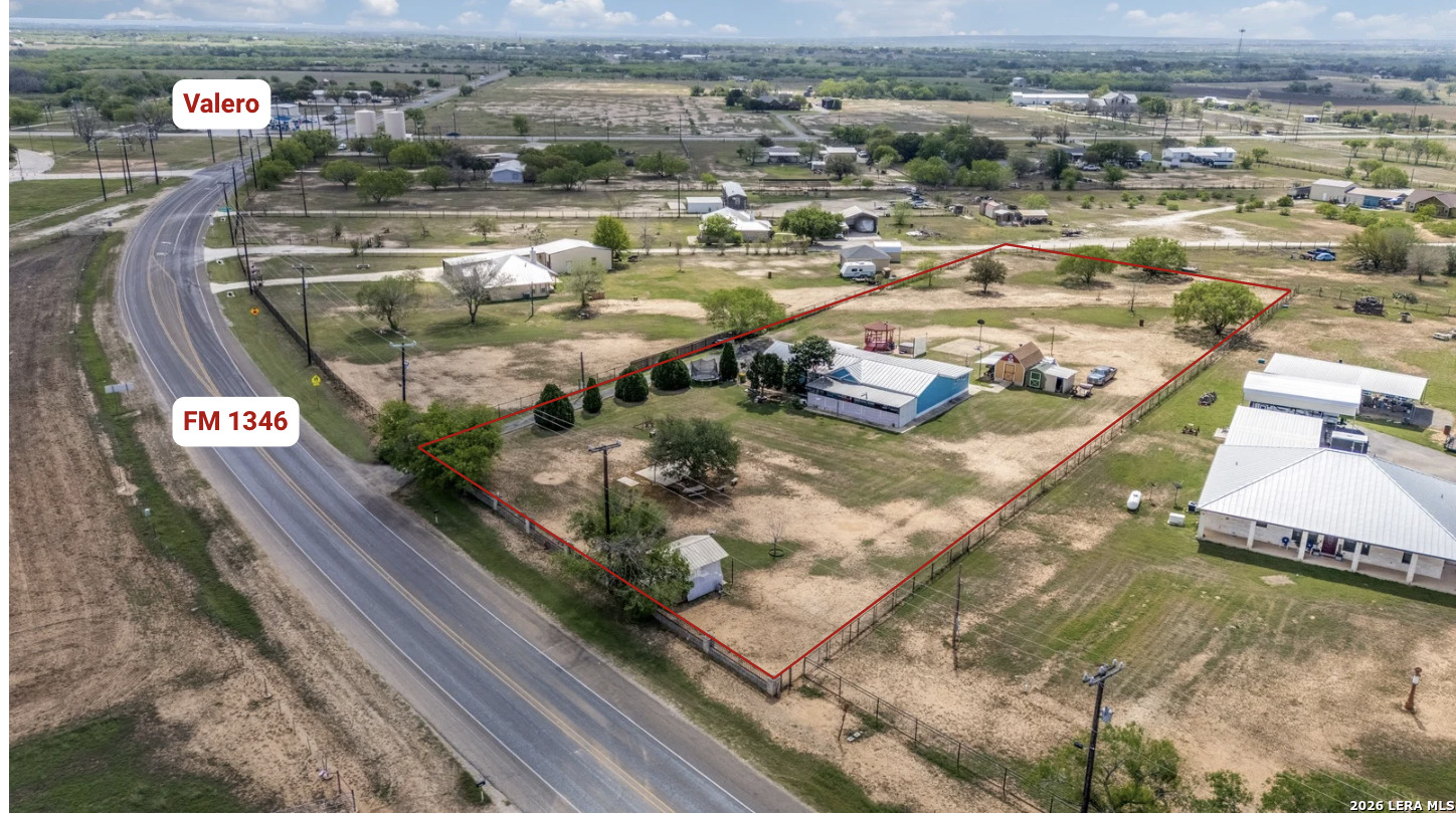 main property photo 40