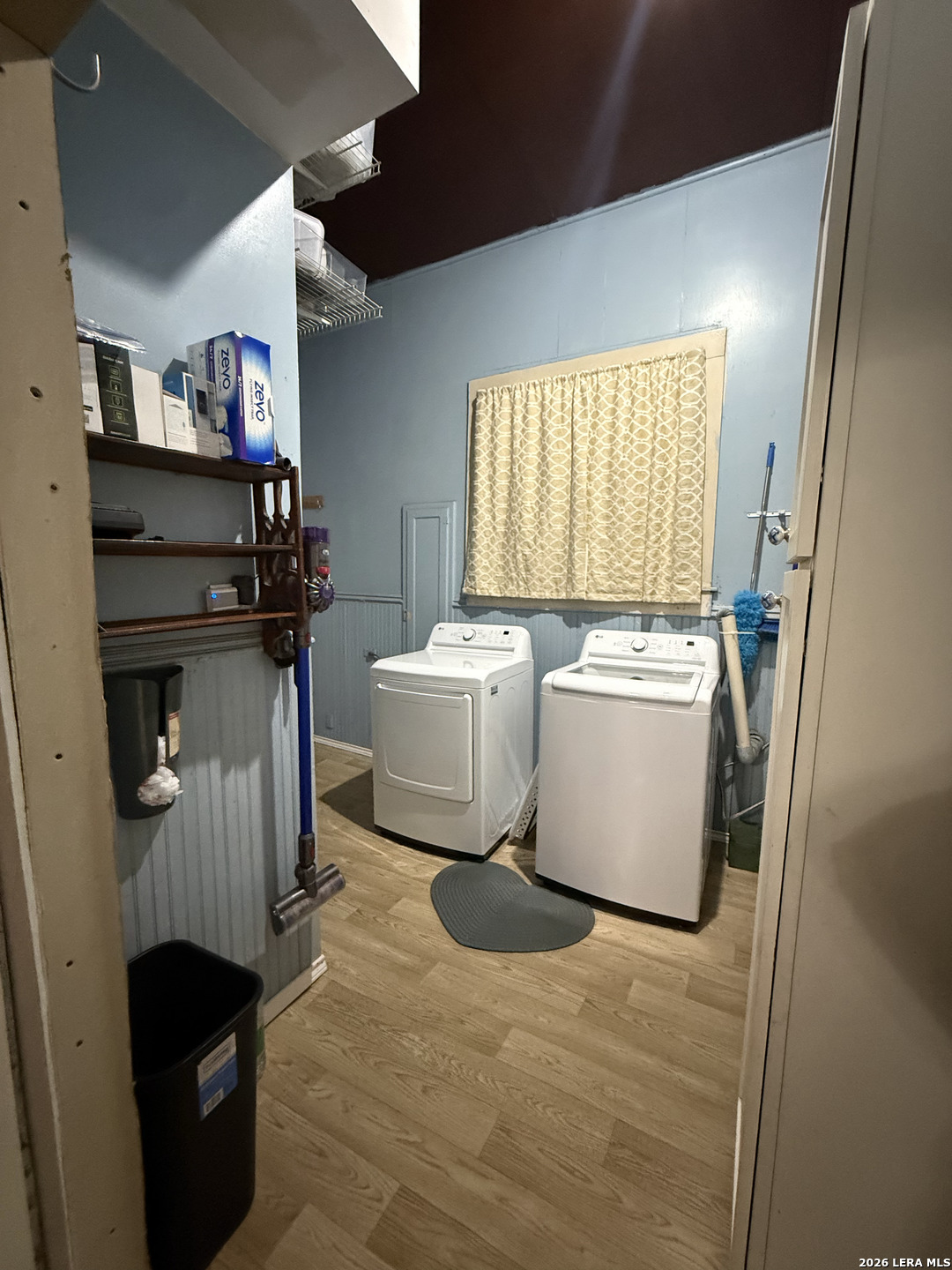 main property photo 13