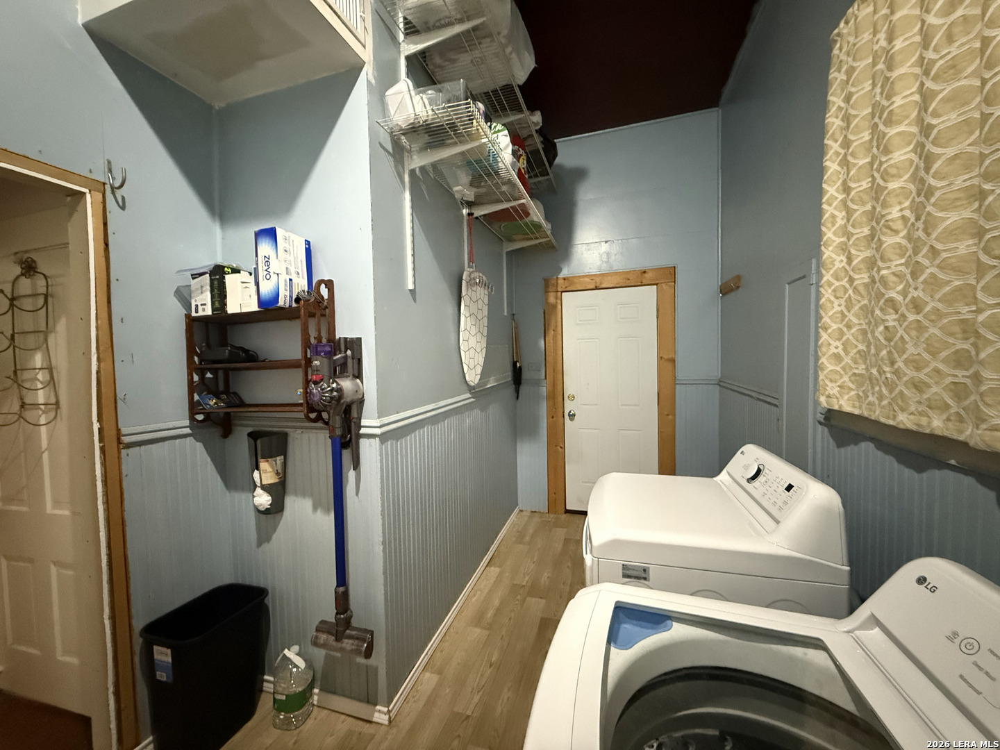 main property photo 14