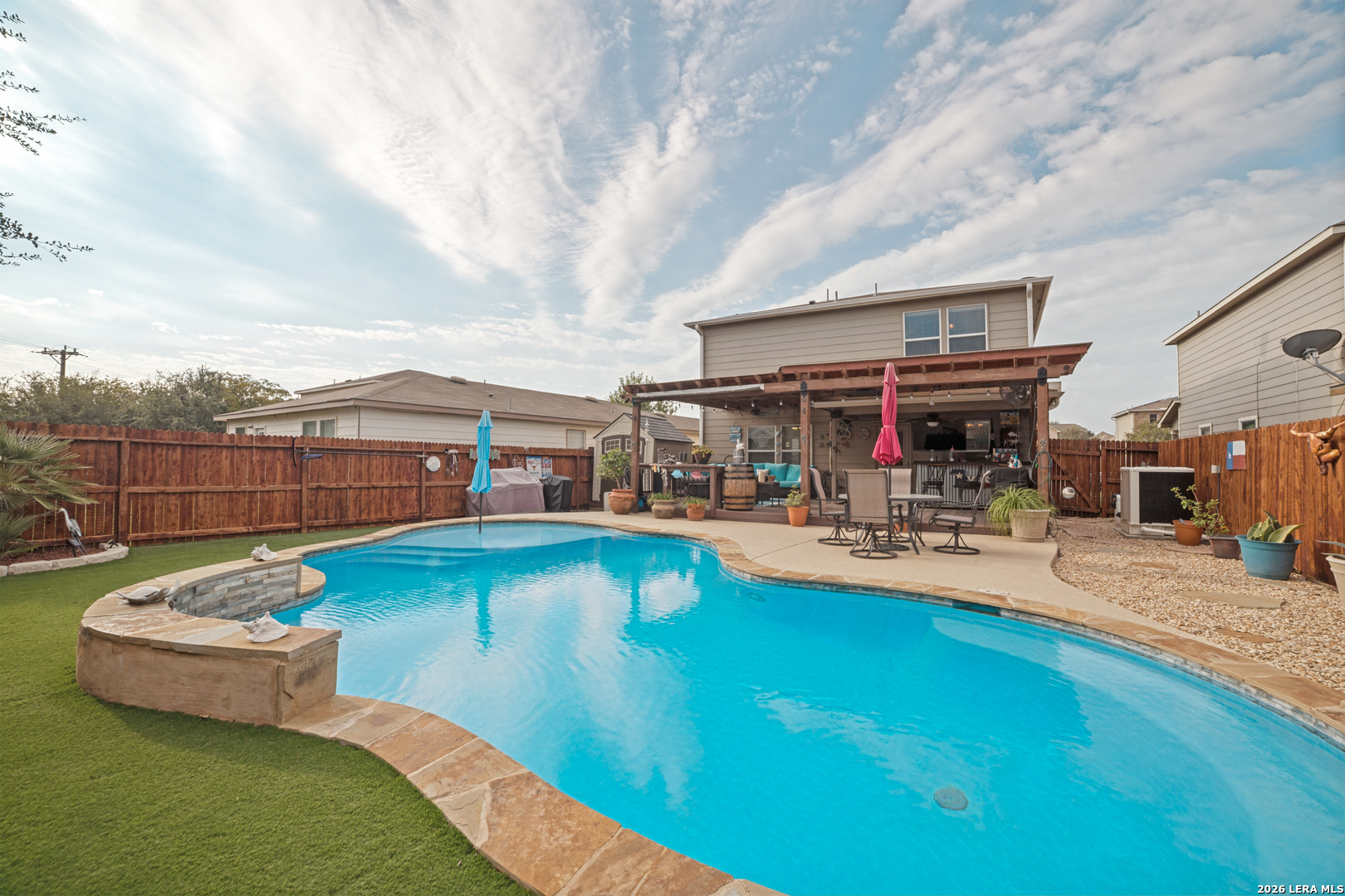 main property photo 24