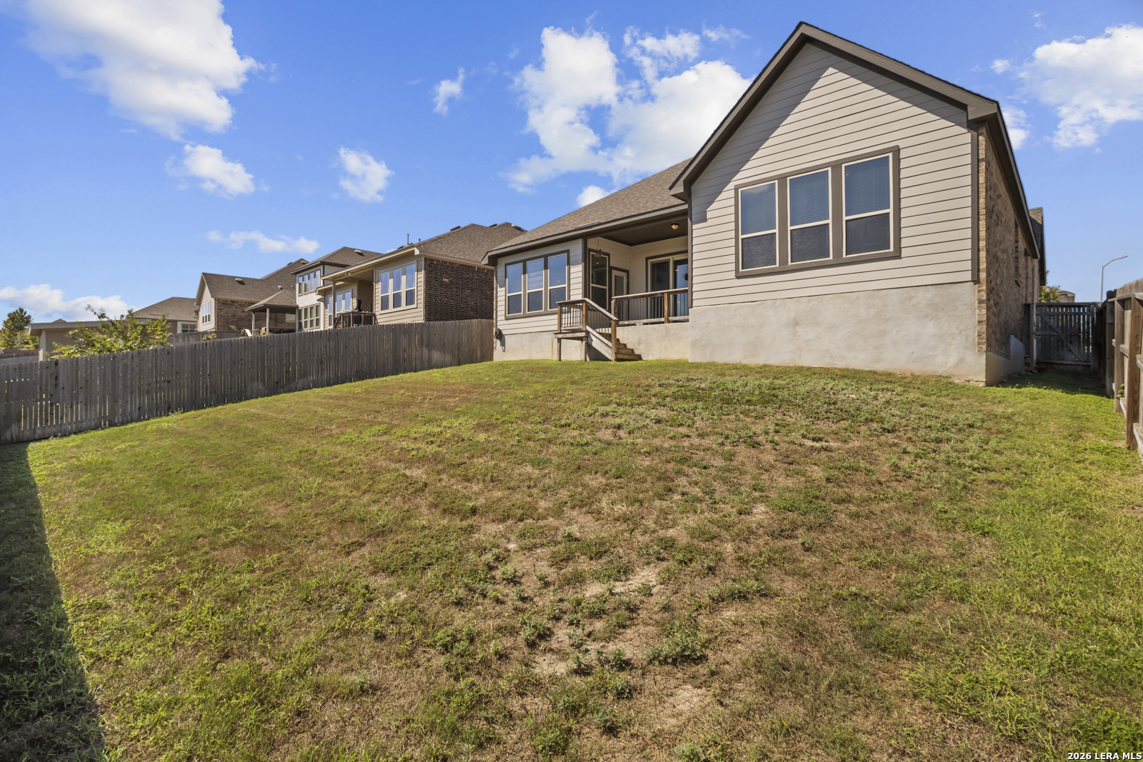 main property photo 41