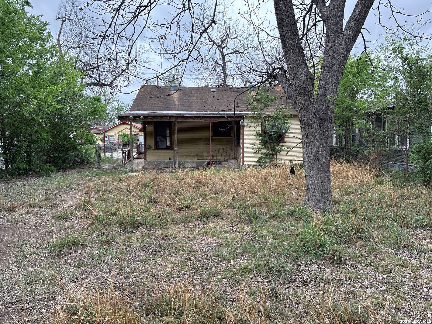 main property photo 17