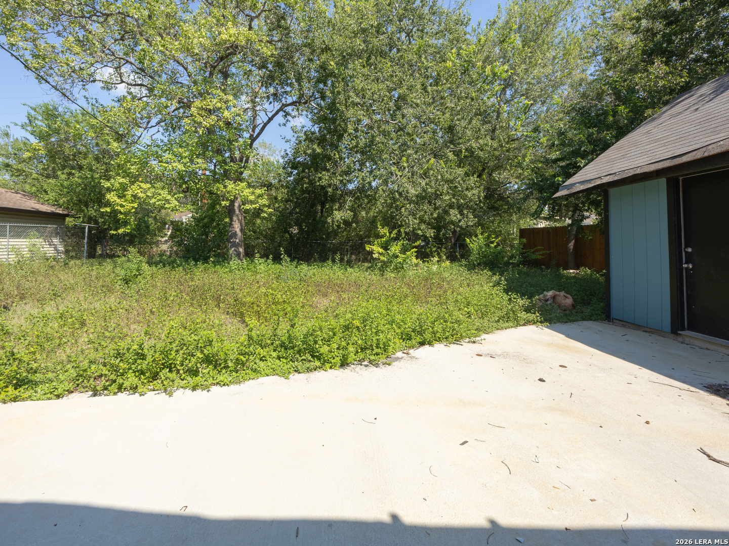 main property photo 15