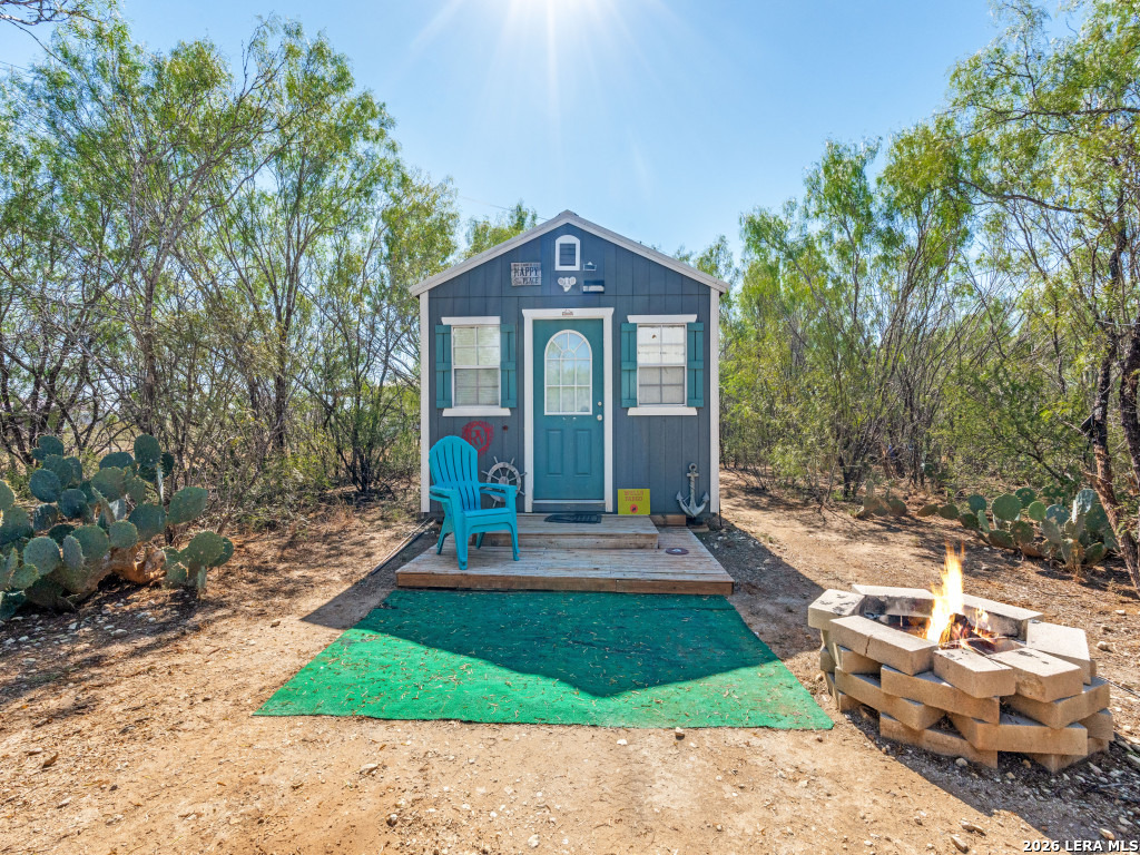 main property photo 13