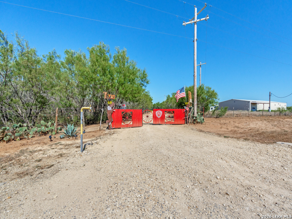 main property photo 5