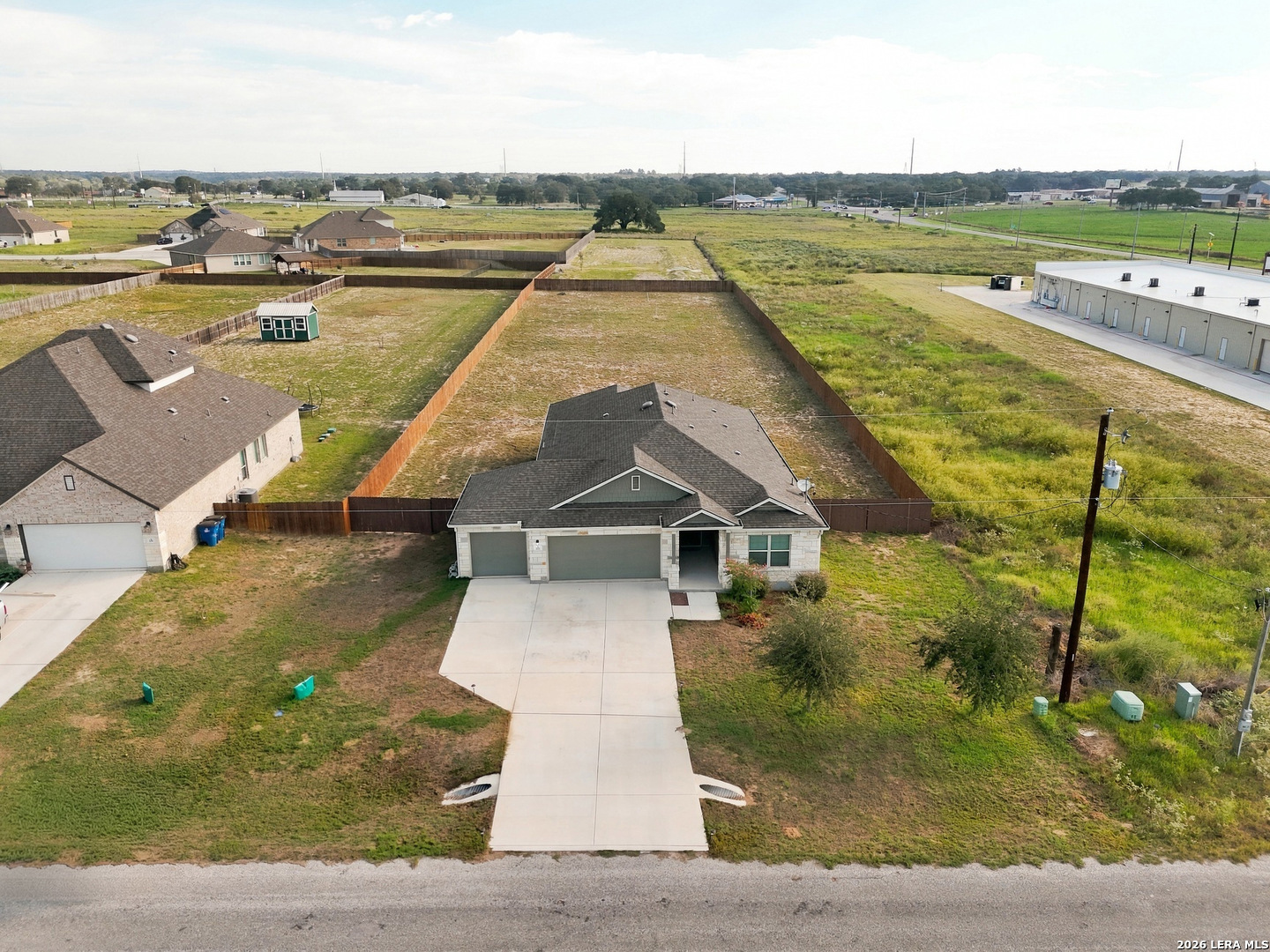 main property photo 24