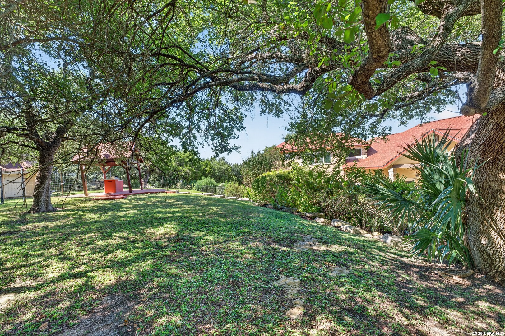 main property photo 38