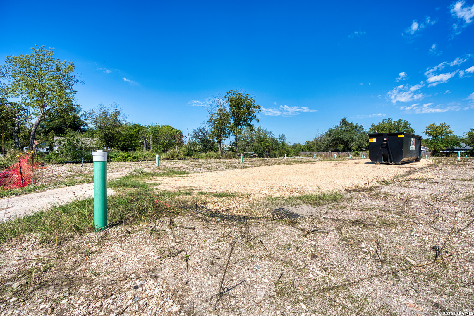 main property photo 23
