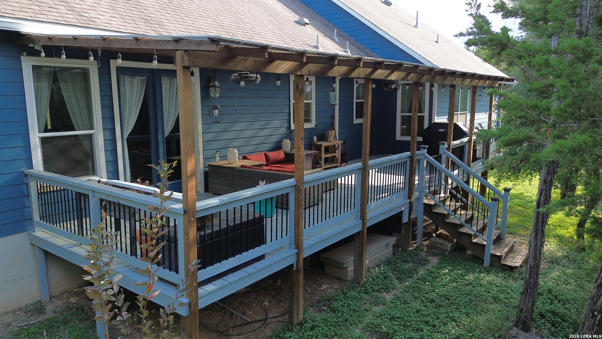 main property photo 36