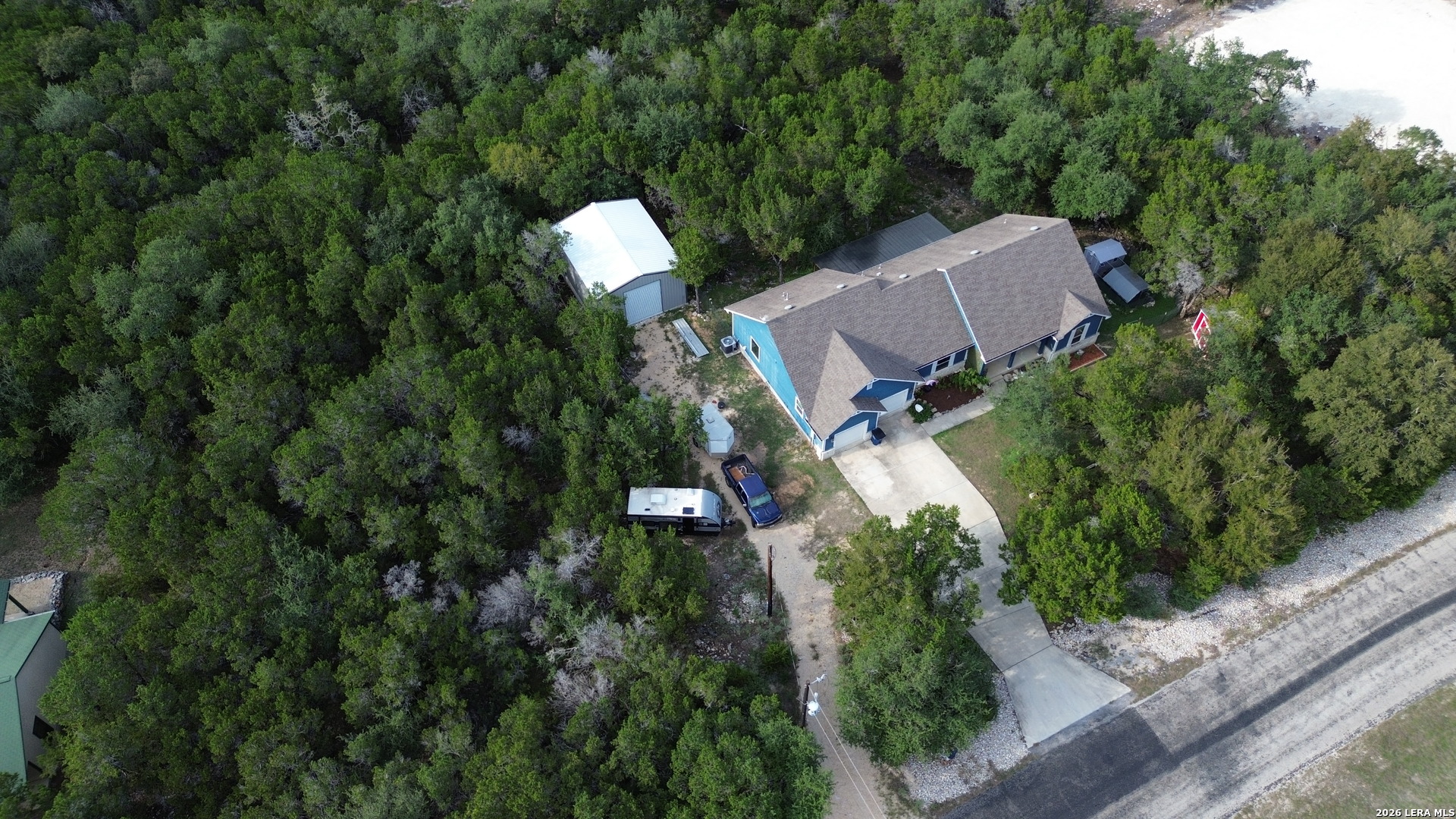 main property photo 45