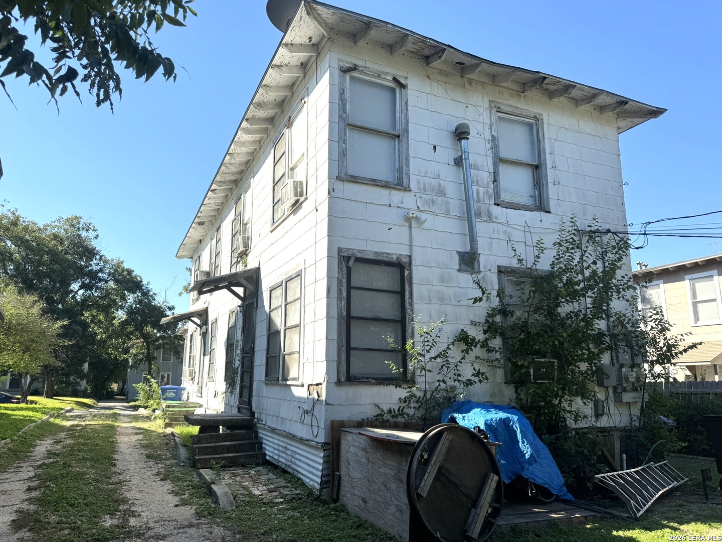 main property photo 2