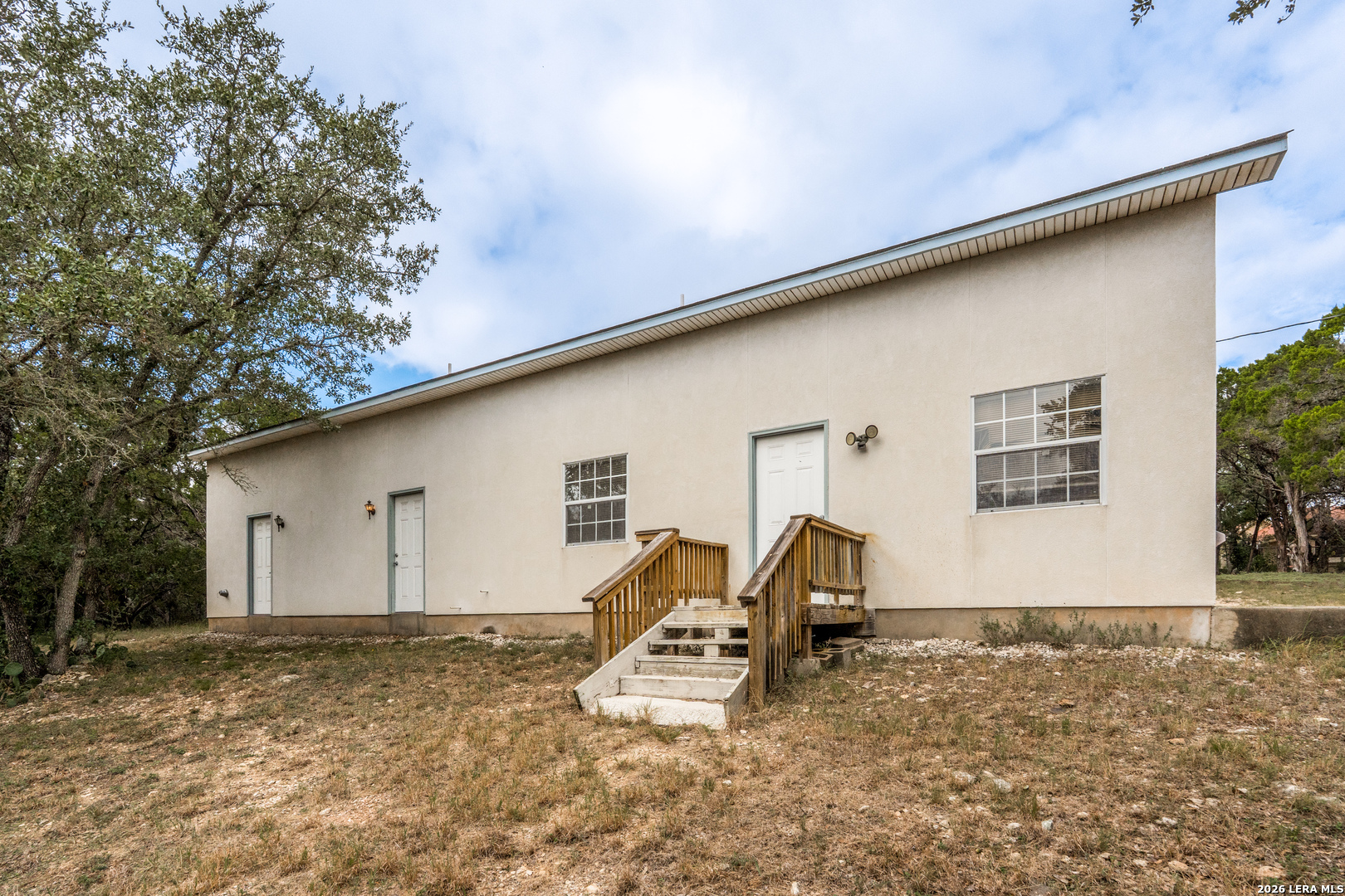 main property photo 29