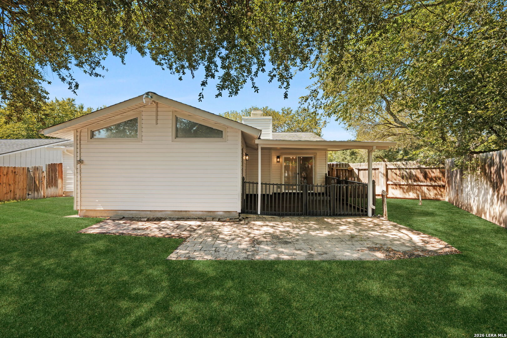 main property photo 26