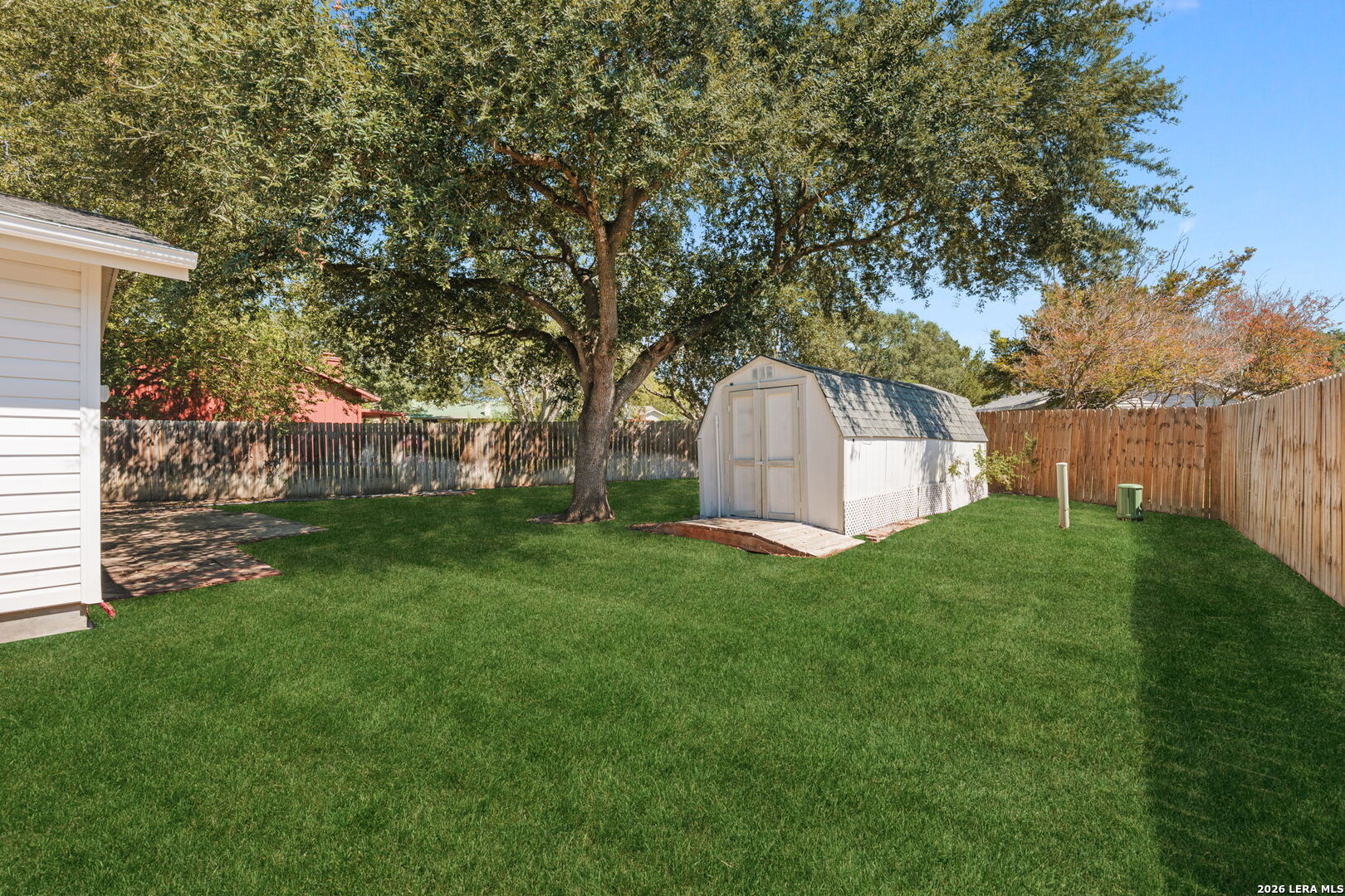 main property photo 27