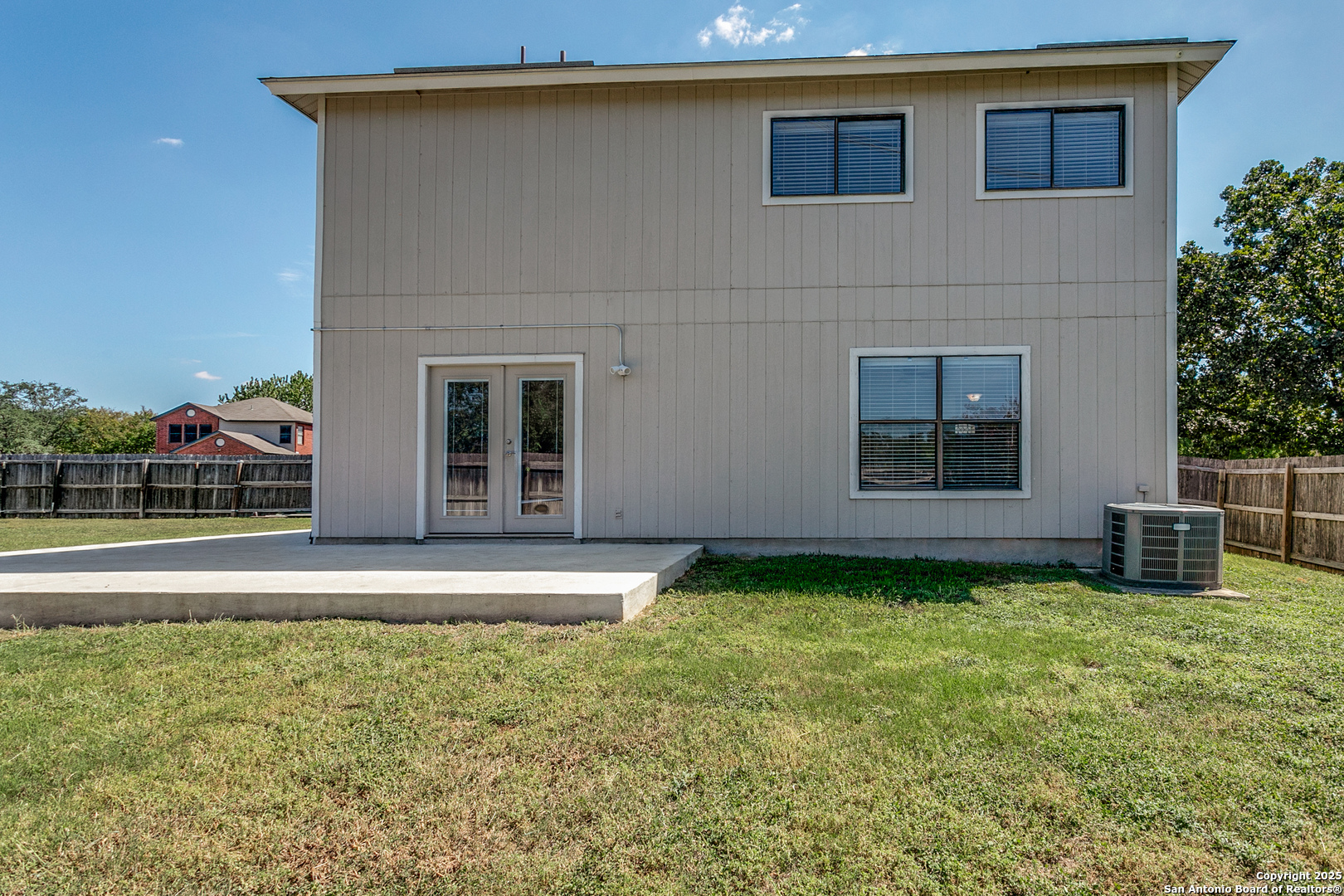main property photo 23