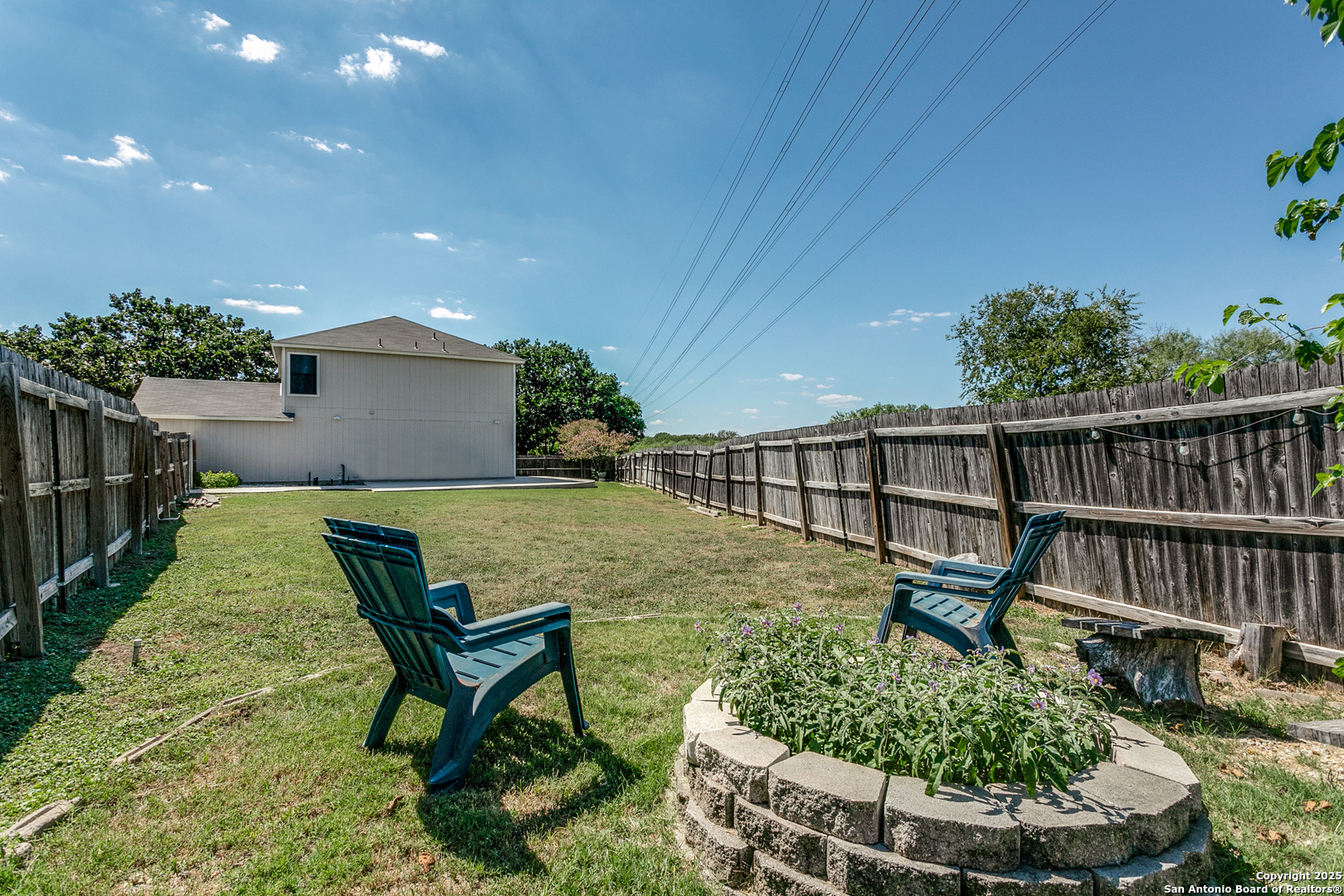 main property photo 25