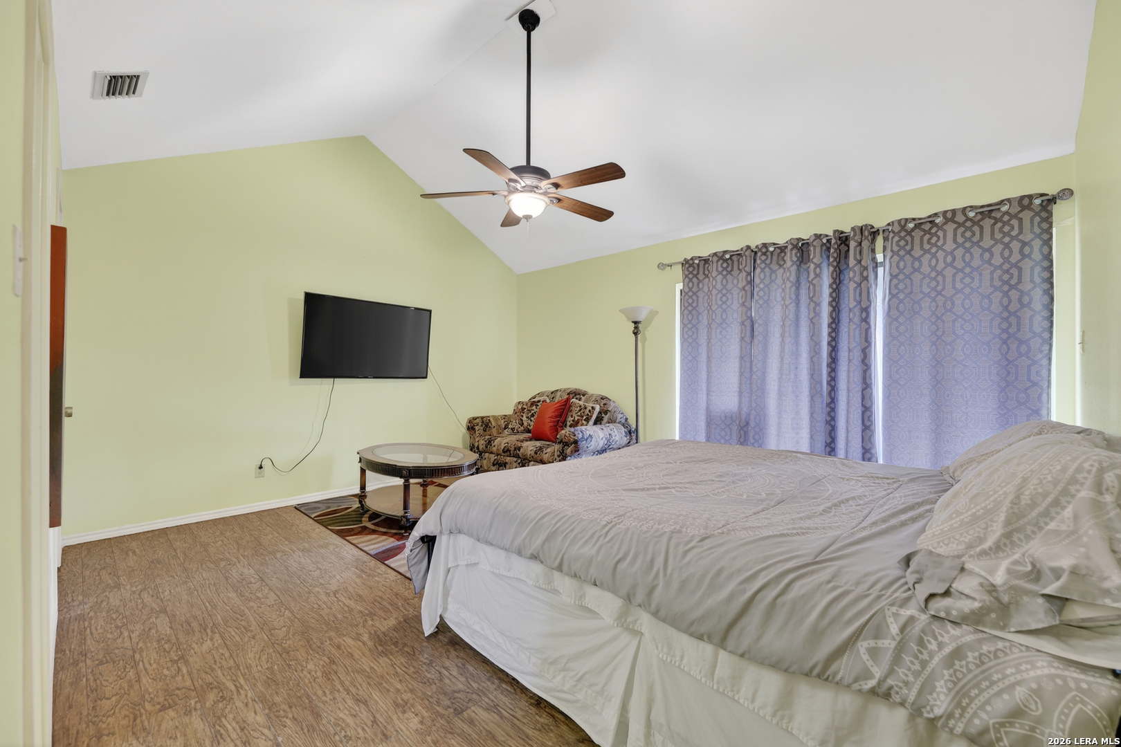 main property photo 17