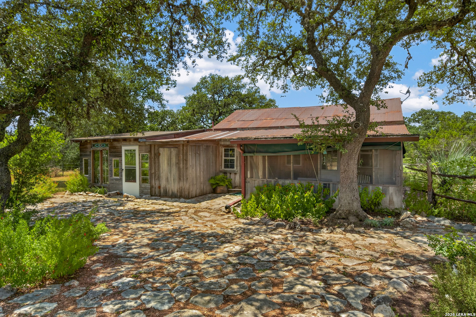 main property photo 12
