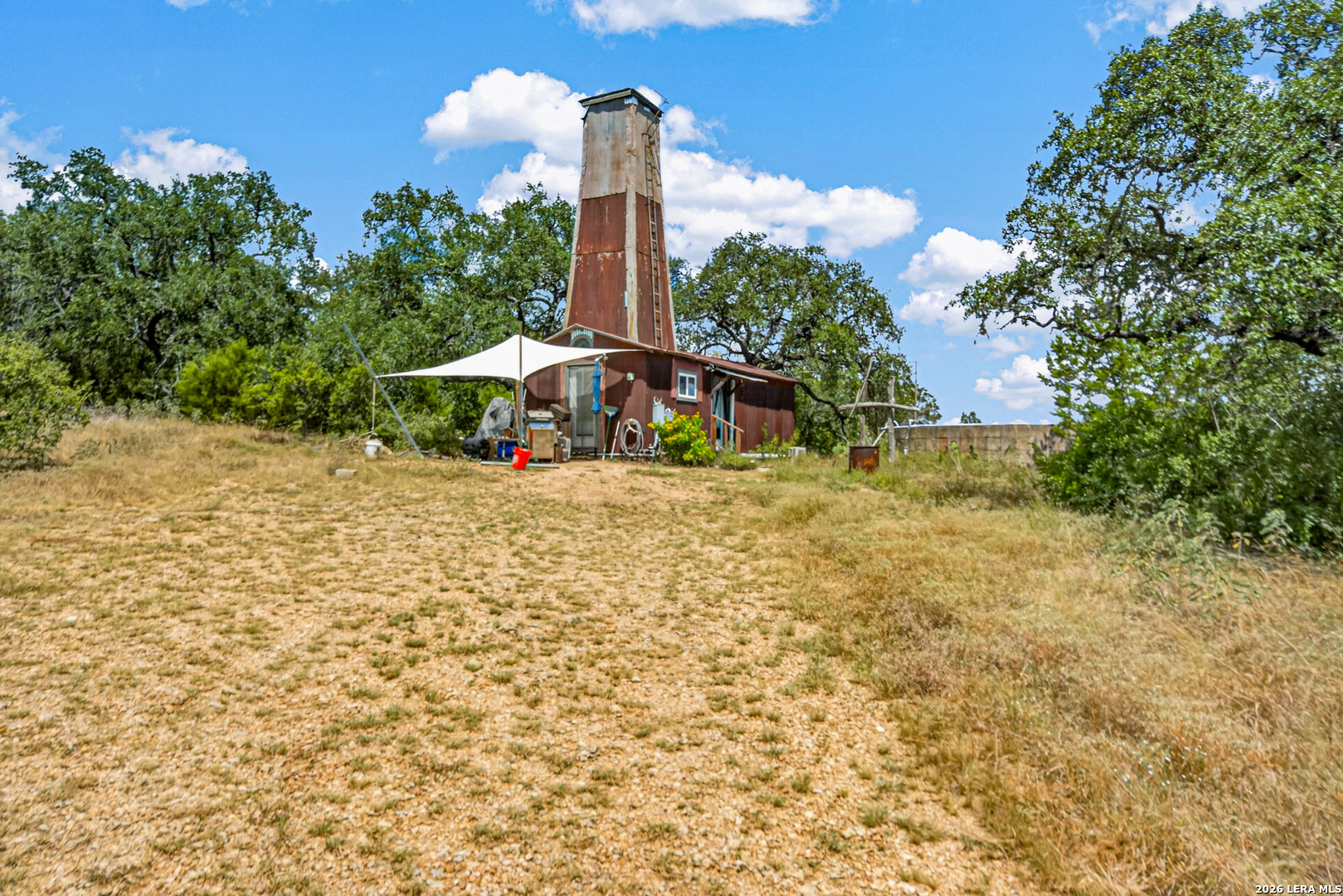 main property photo 14