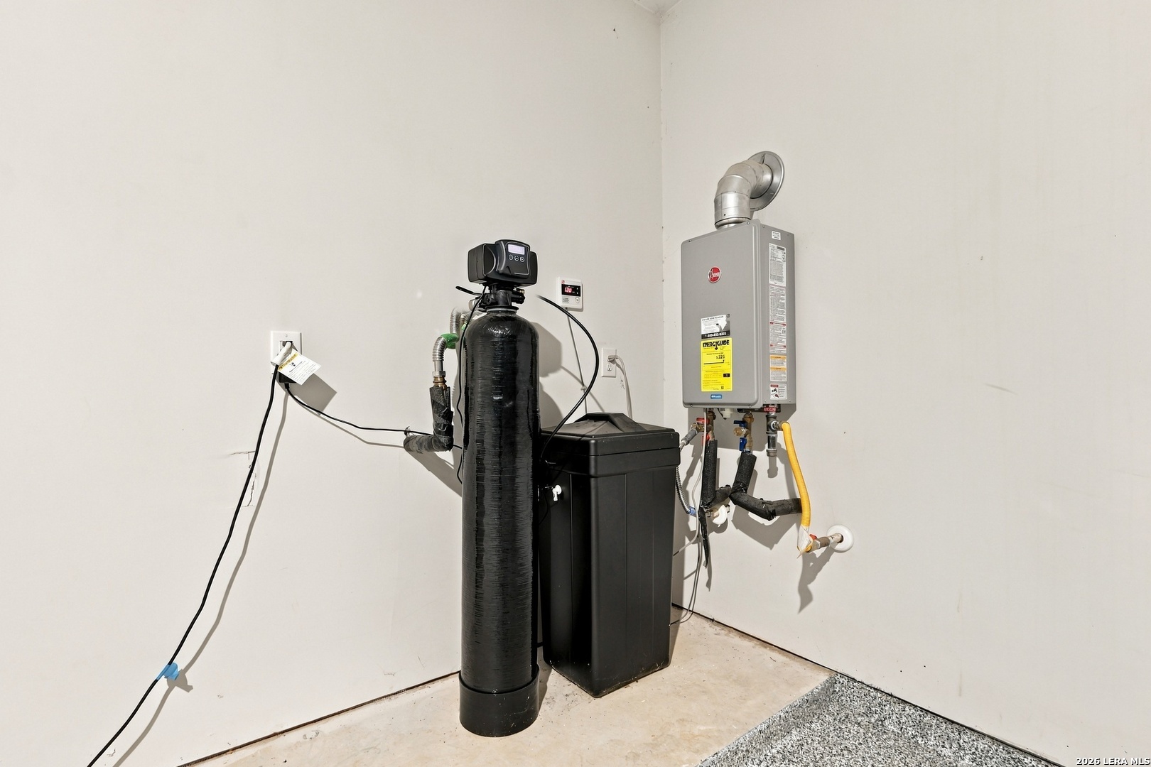 main property photo 70