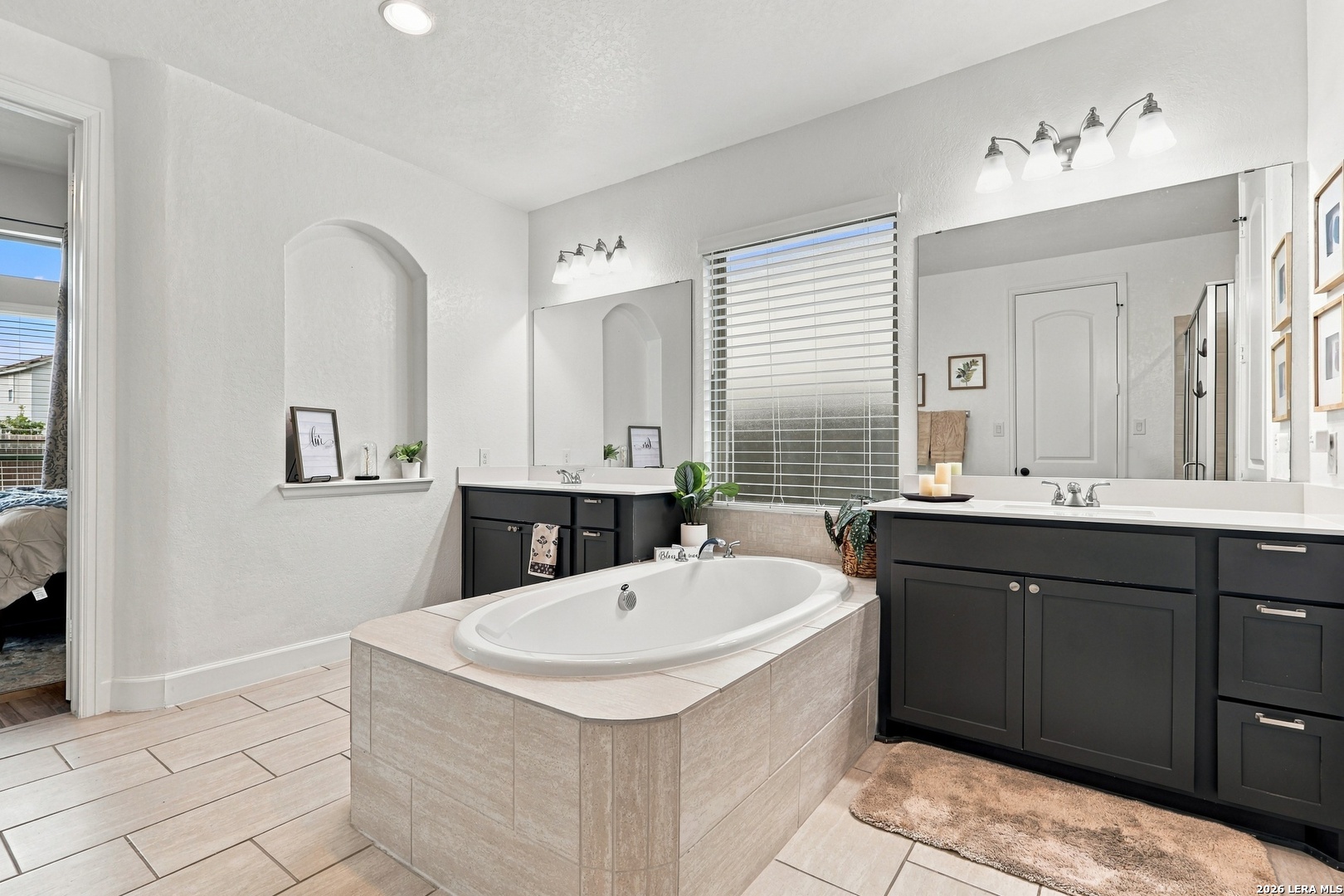 main property photo 81