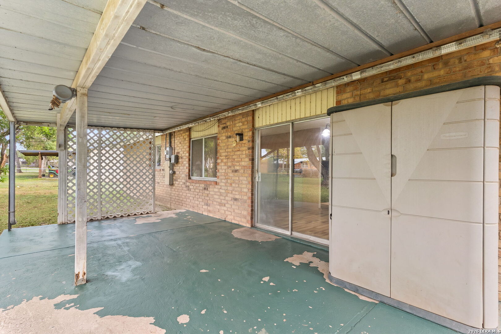 main property photo 18
