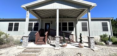 image of property with 4 Bed | 2 Bath | 1,984 Sqft