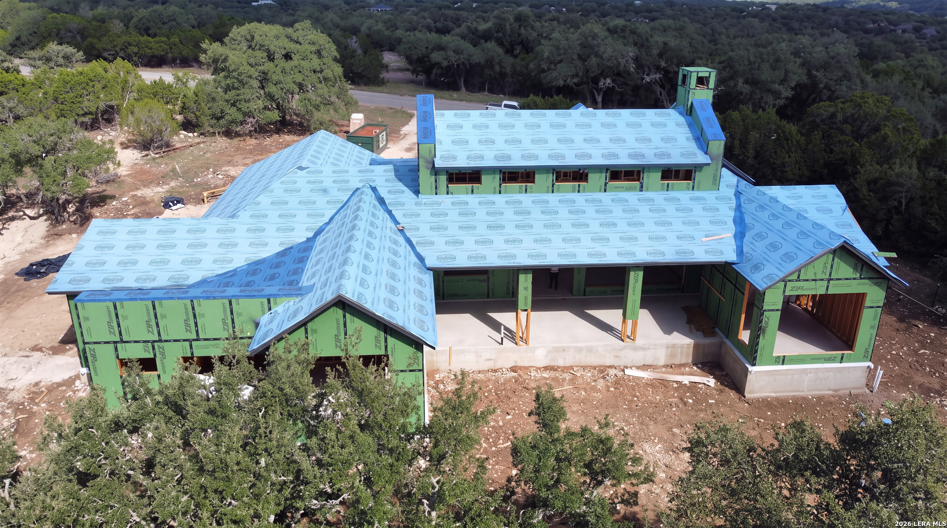main property photo 18