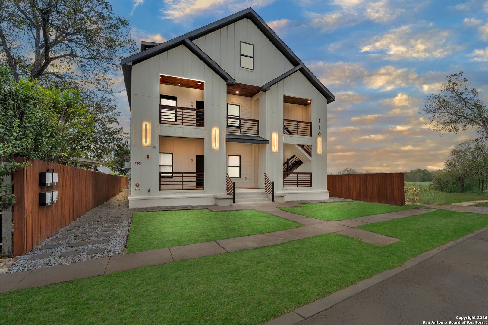 main property photo 3