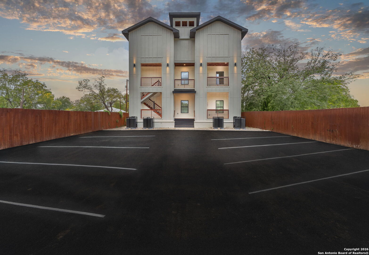 main property photo 32