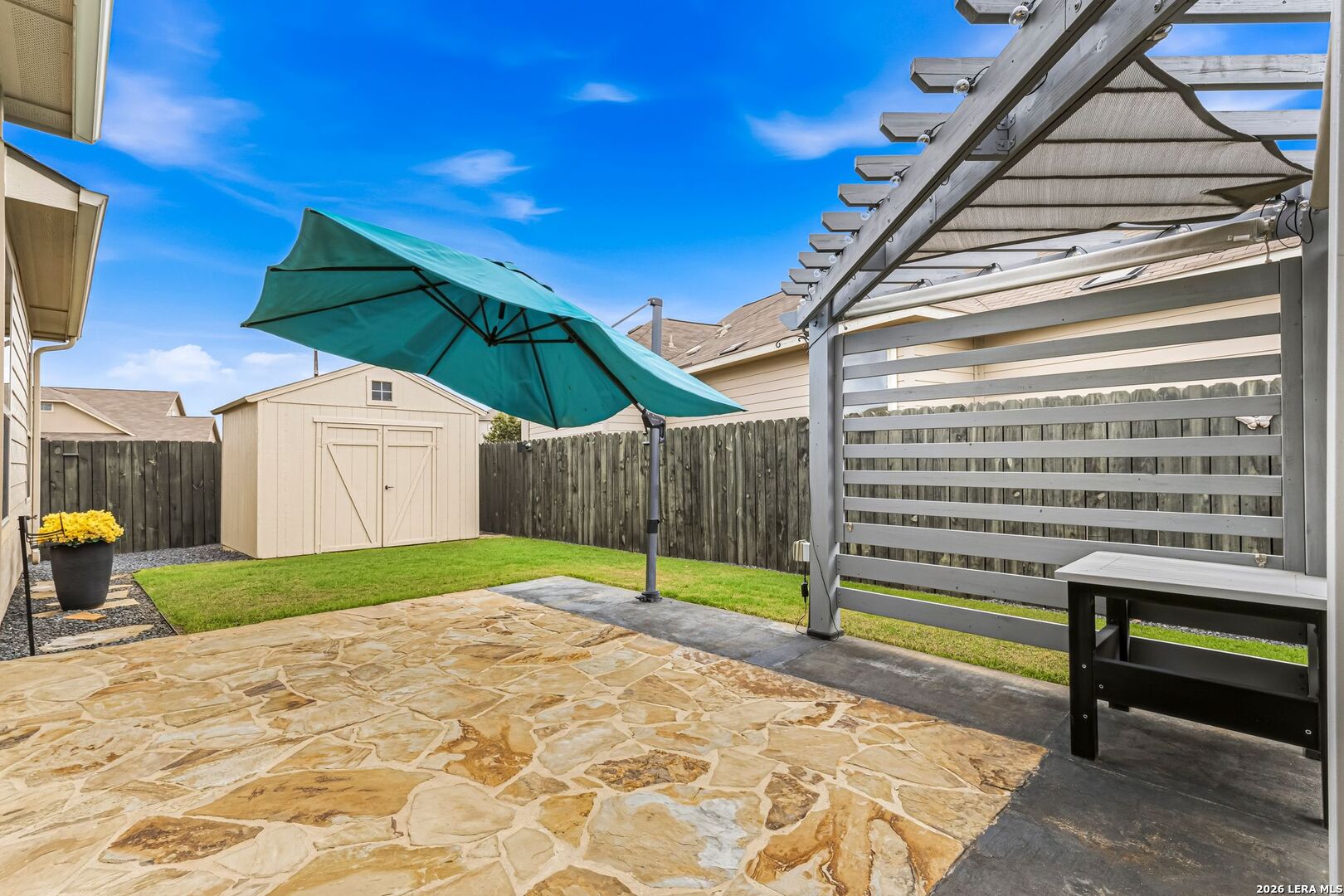 main property photo 31