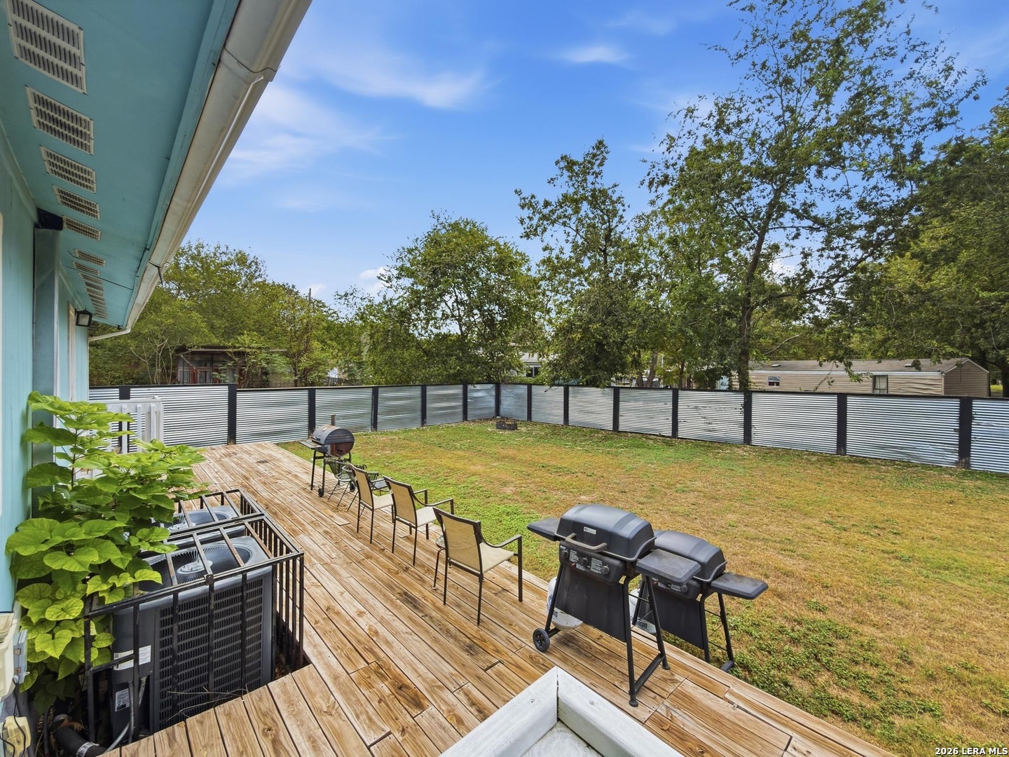 main property photo 24