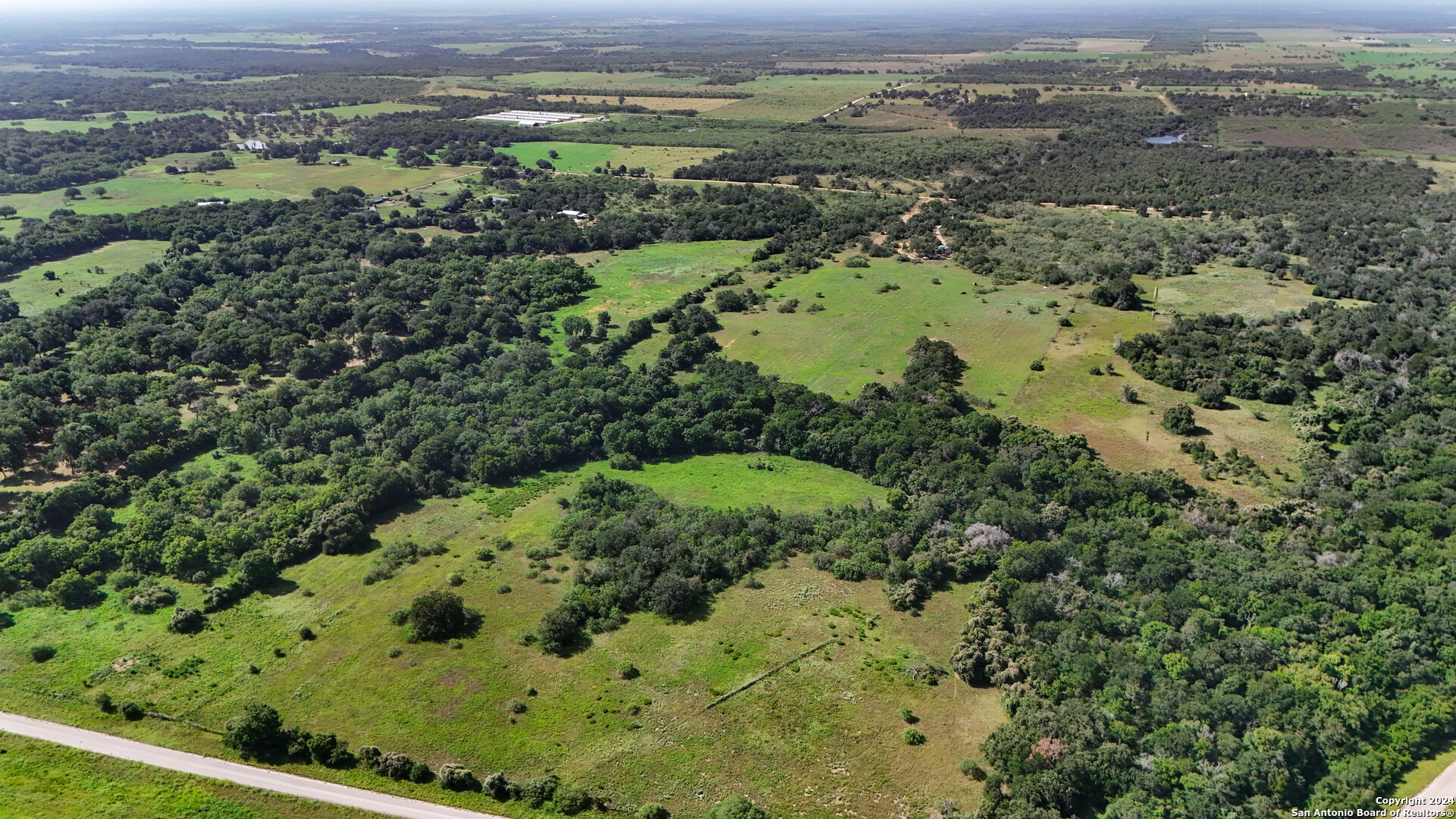 main property photo 17
