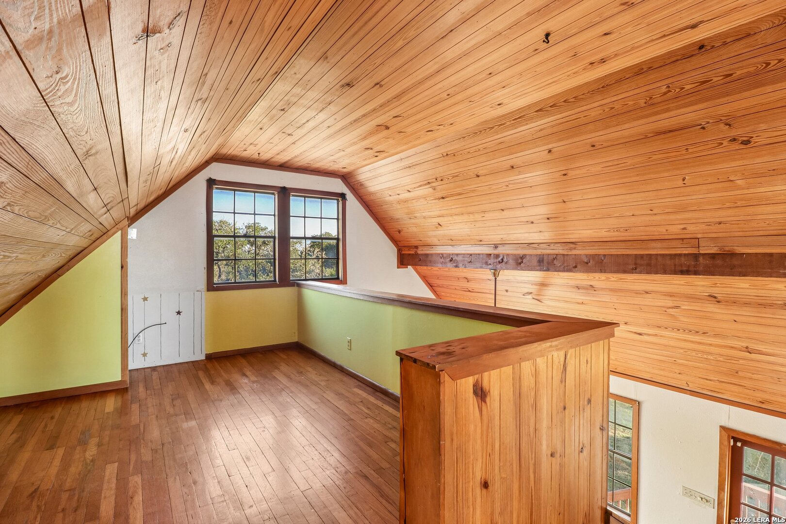 main property photo 41