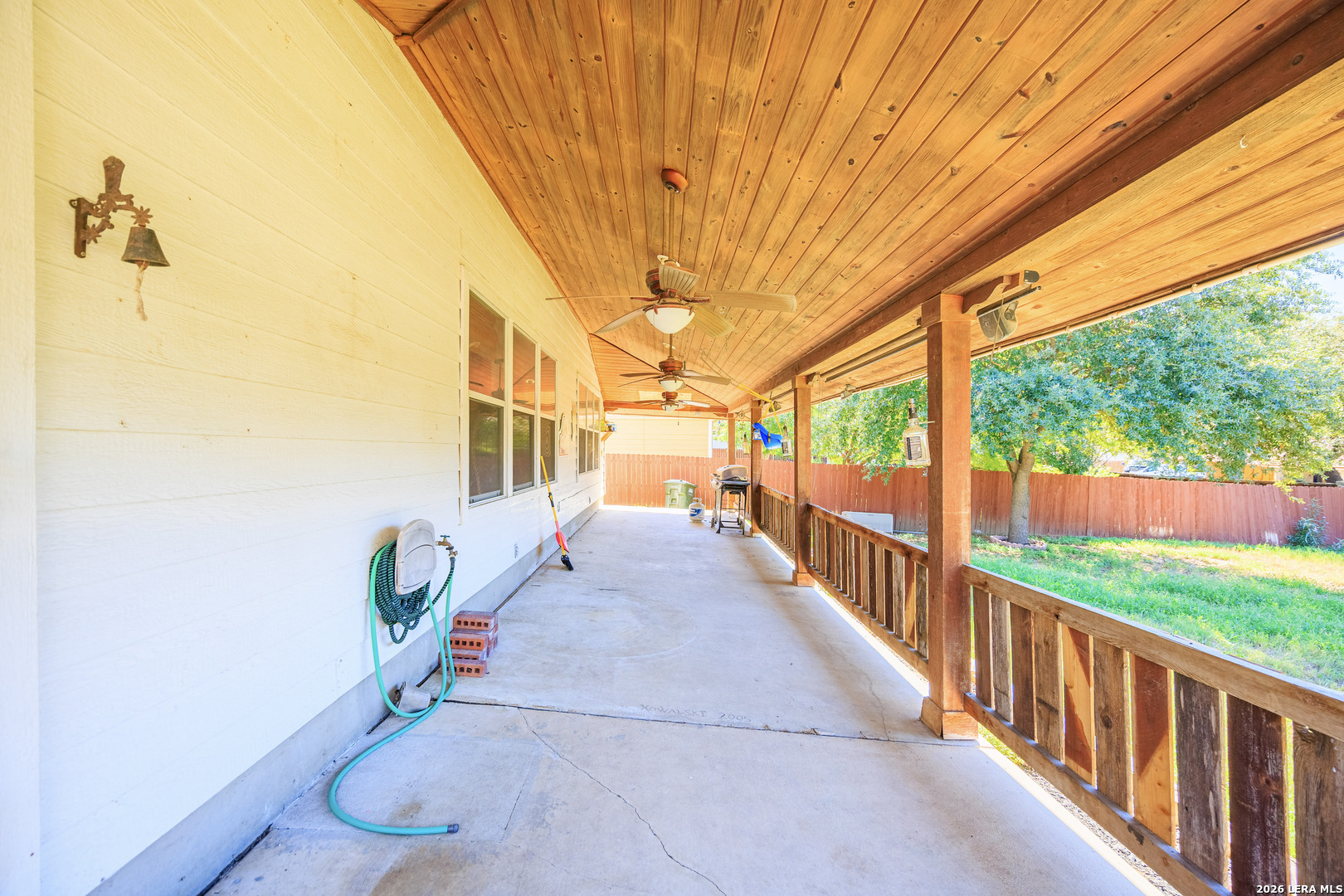 main property photo 41