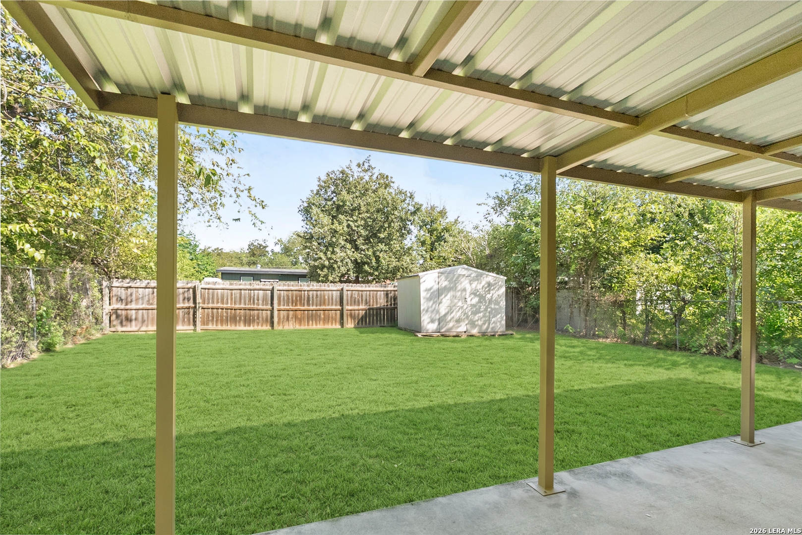 main property photo 12