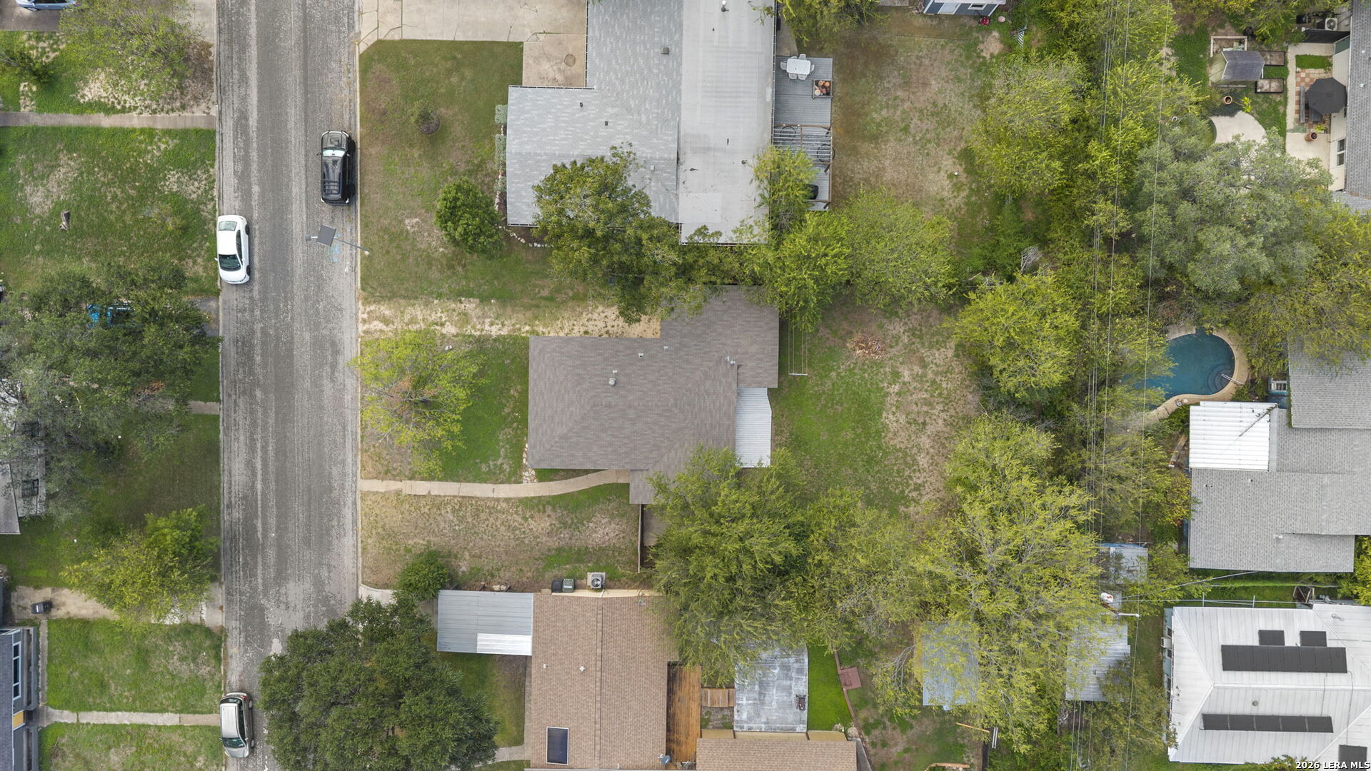 main property photo 36