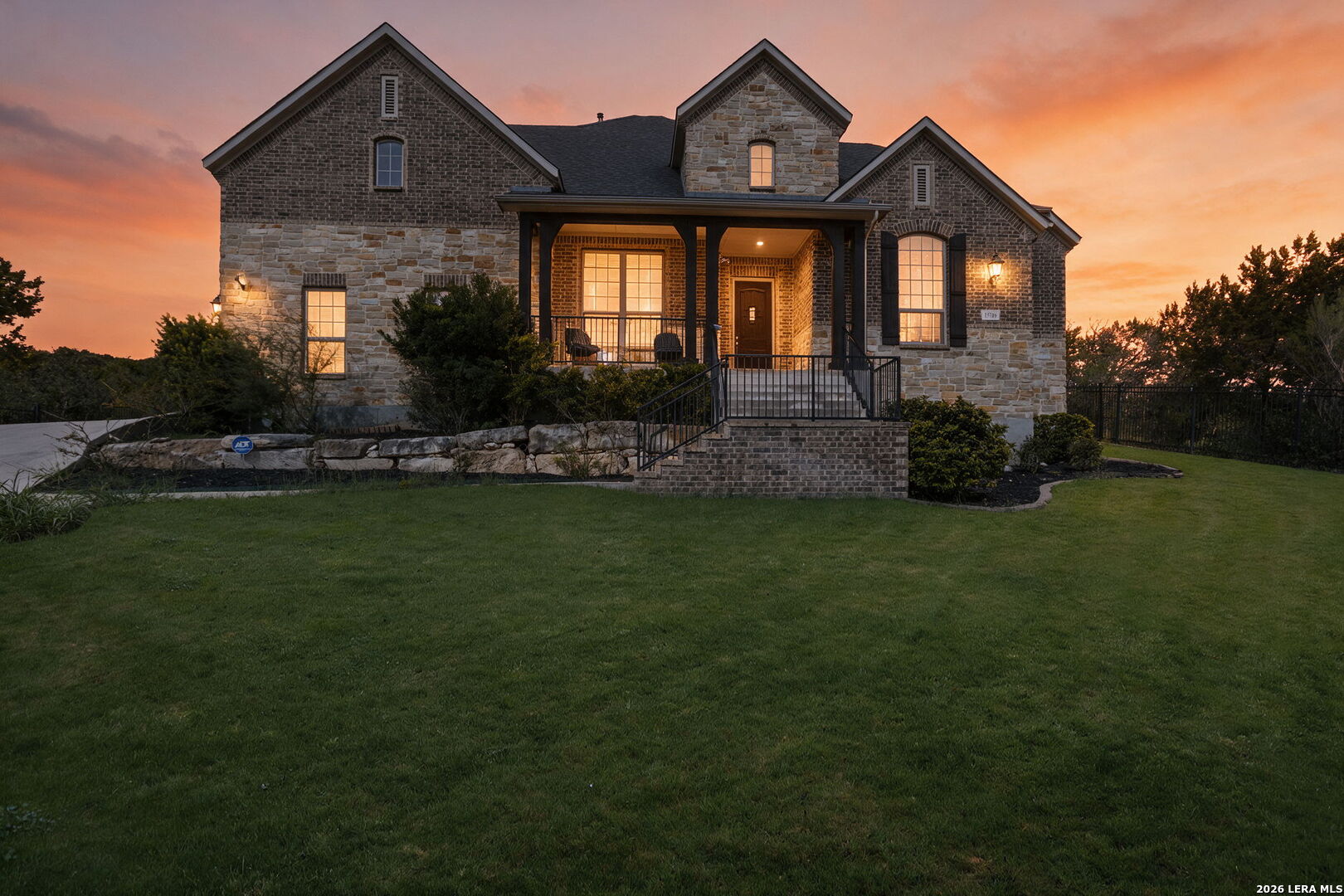 main property photo 45