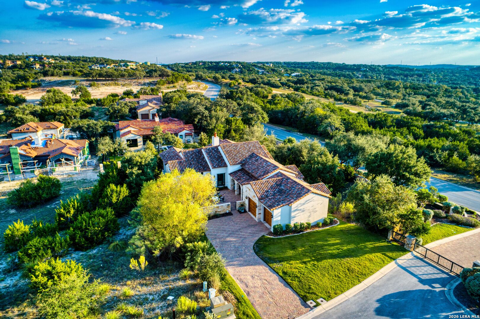 main property photo 16