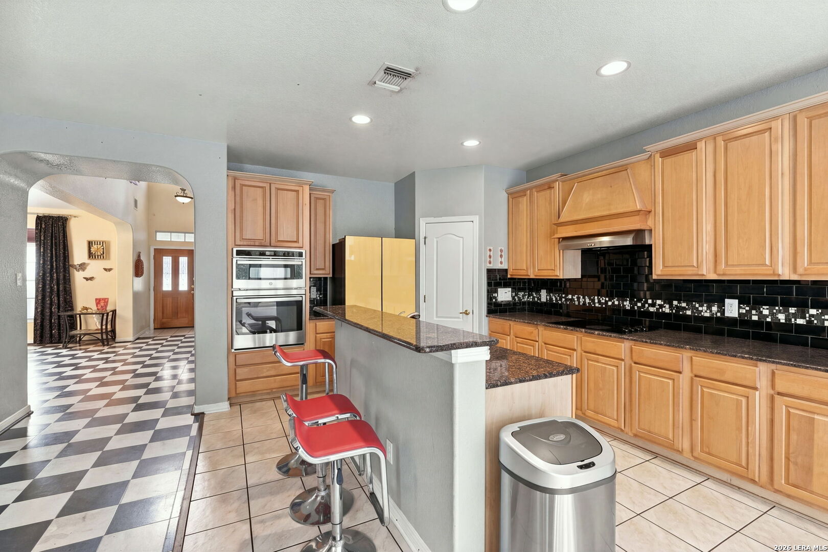 main property photo 16