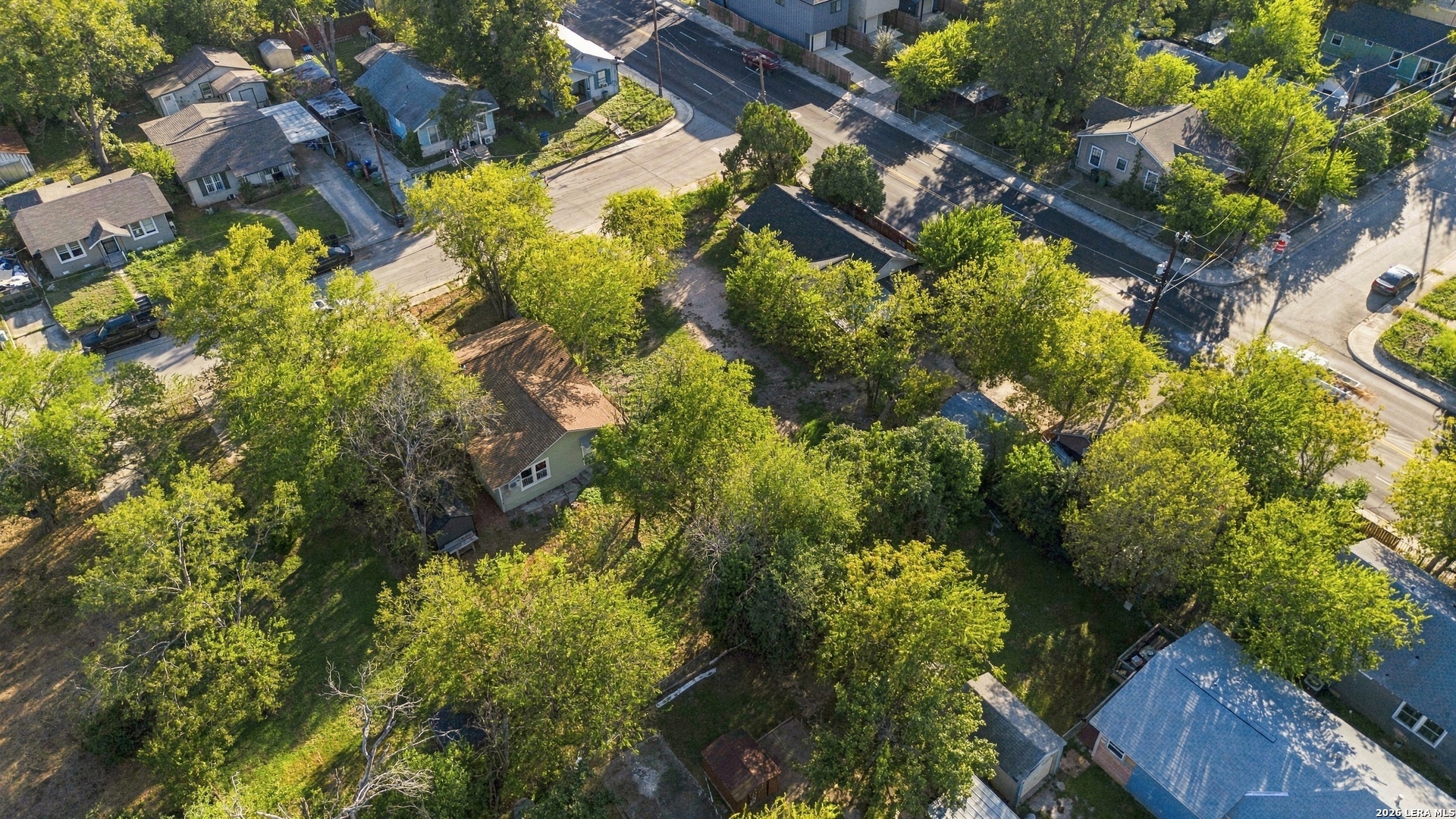 main property photo 13