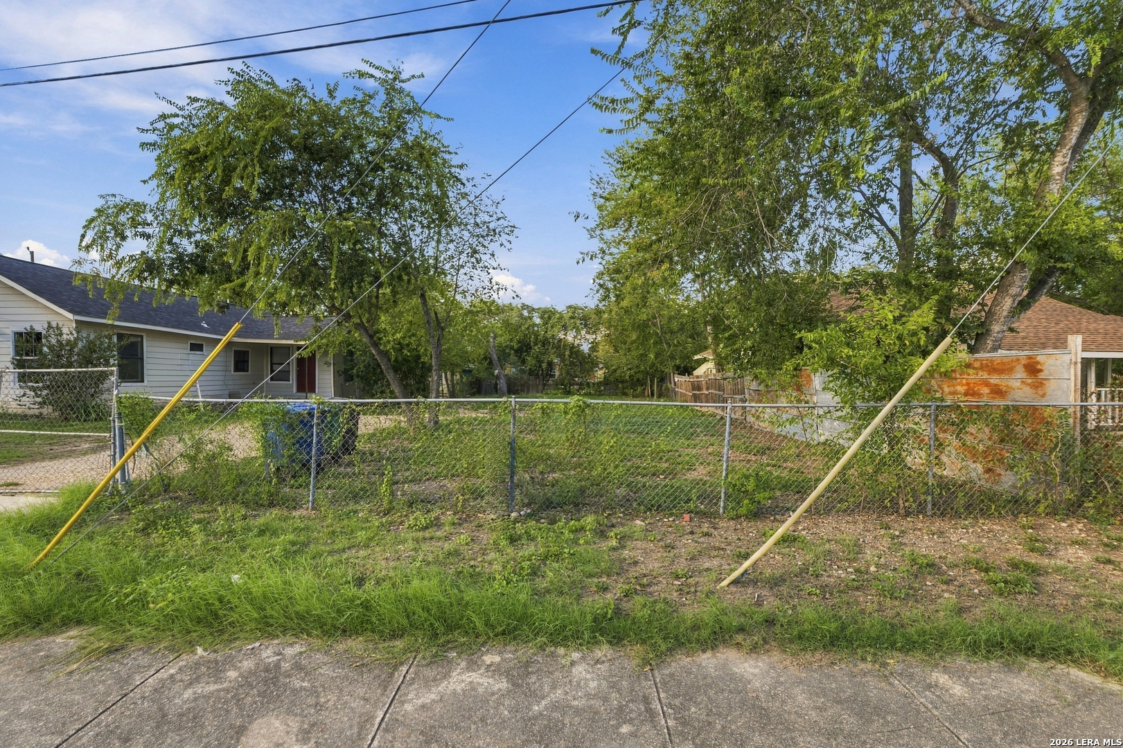 main property photo 4
