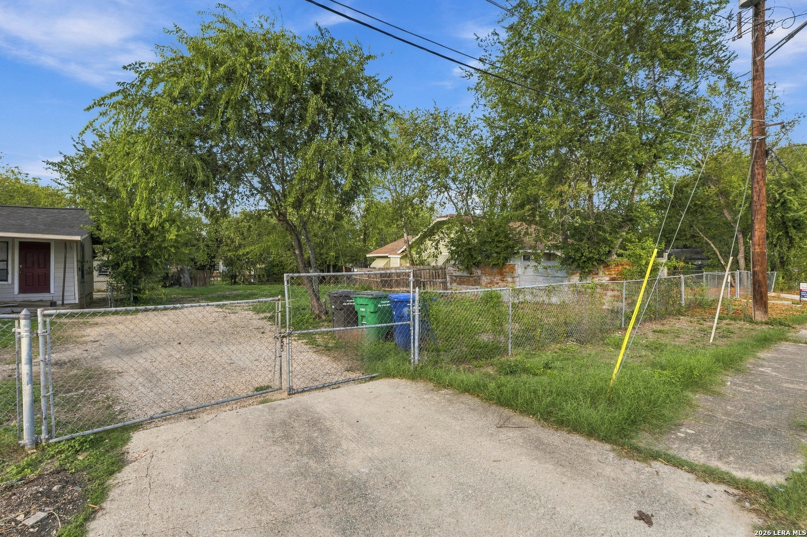 main property photo 8