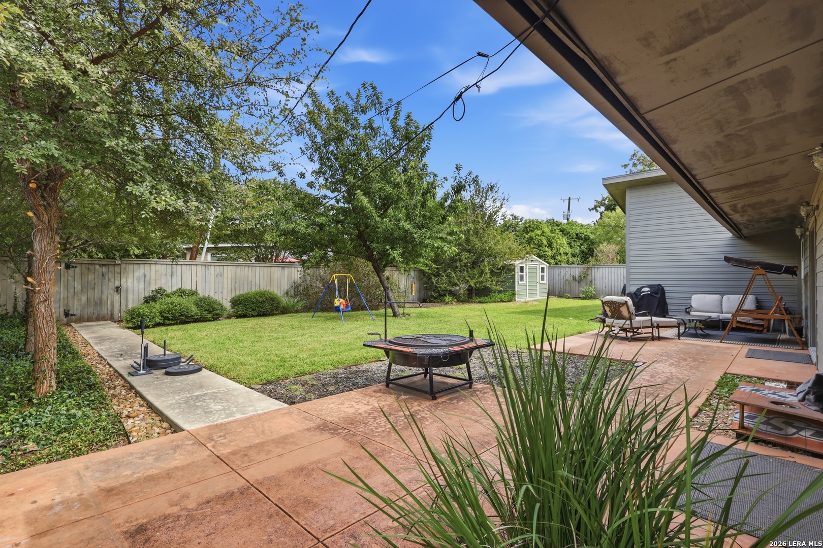 main property photo 34