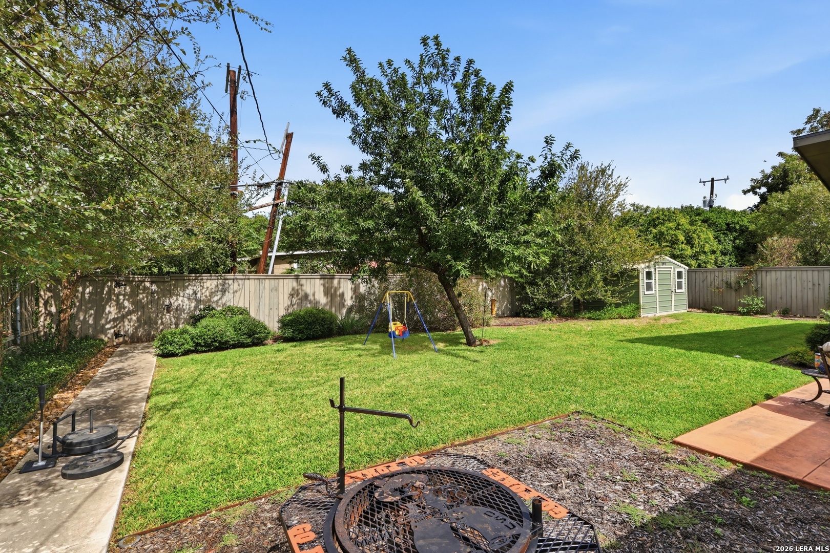 main property photo 37